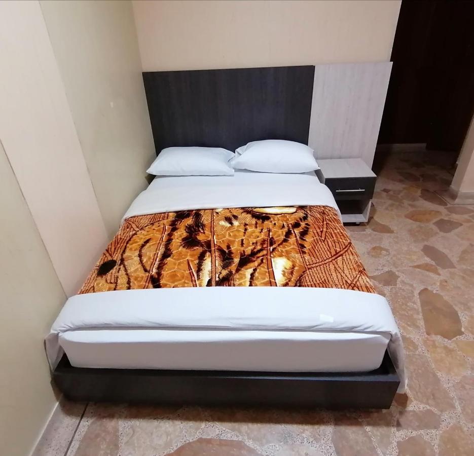 Hotel Golden Suite Pereira Exterior foto