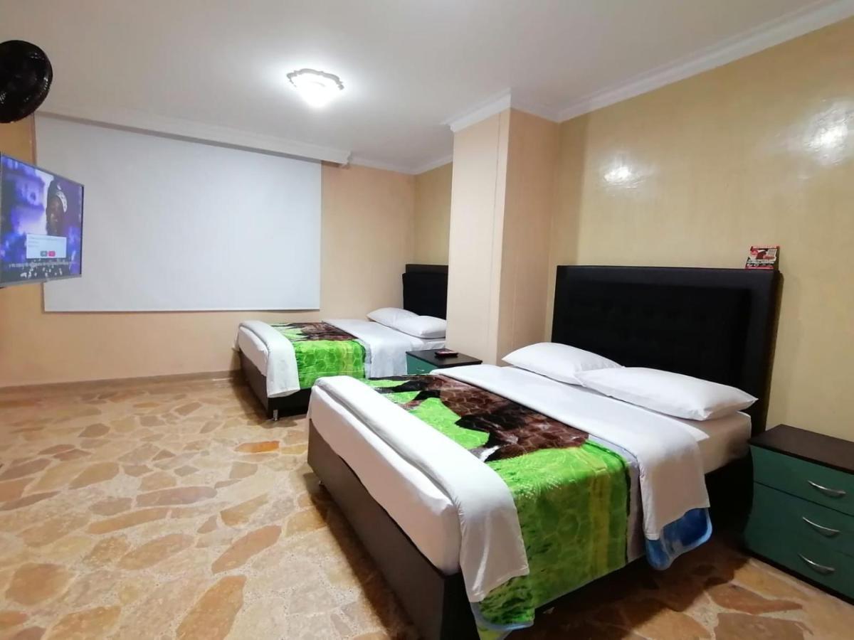 Hotel Golden Suite Pereira Exterior foto